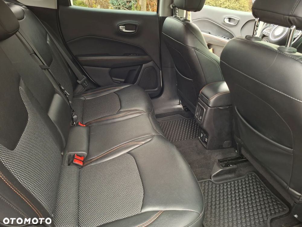 Jeep Compass 1.4 TMair Limited 4WD S&S - 14