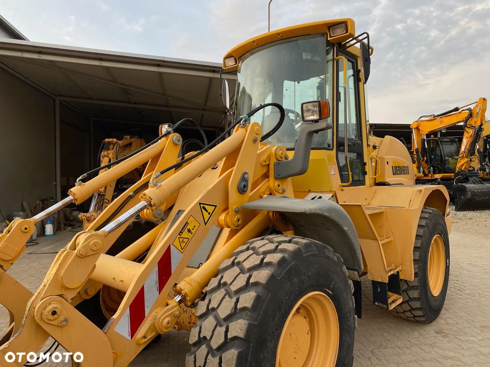 Liebherr L524, ŁYŻKA + WIDŁY, SZYBKOZŁĄCZE, Z NIEMIEC, WZOROWO UTRZYMANA - 13