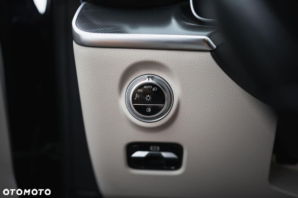 Mercedes-Benz Klasa C - 25