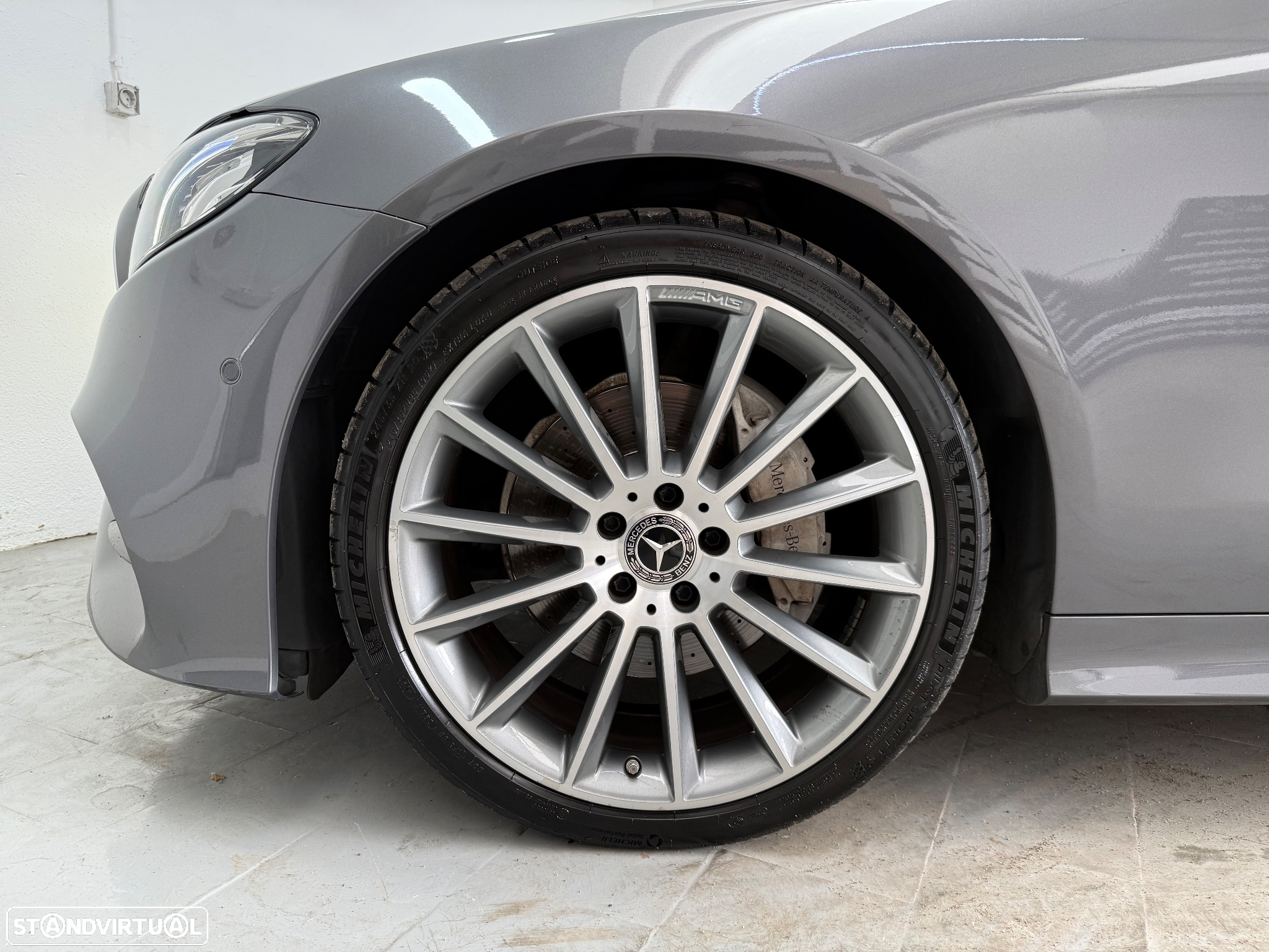 Mercedes-Benz E 220 d AMG Line Aut. - 26