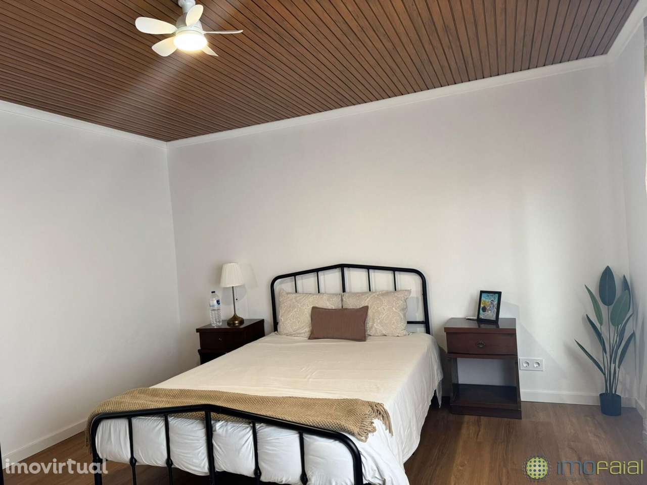 Venda Moradia - Grande imagem: 4/17