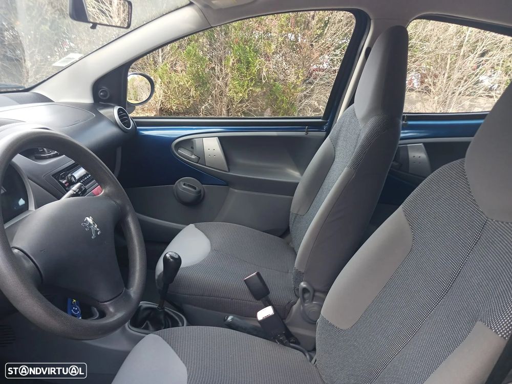 Peugeot 107 1.0 Trendy - 22