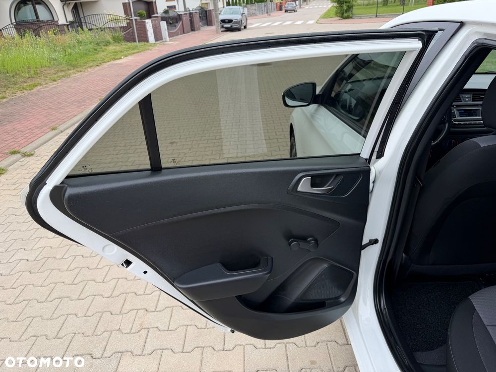 Hyundai i20 1.25 Wersja Jubileuszowa - 24