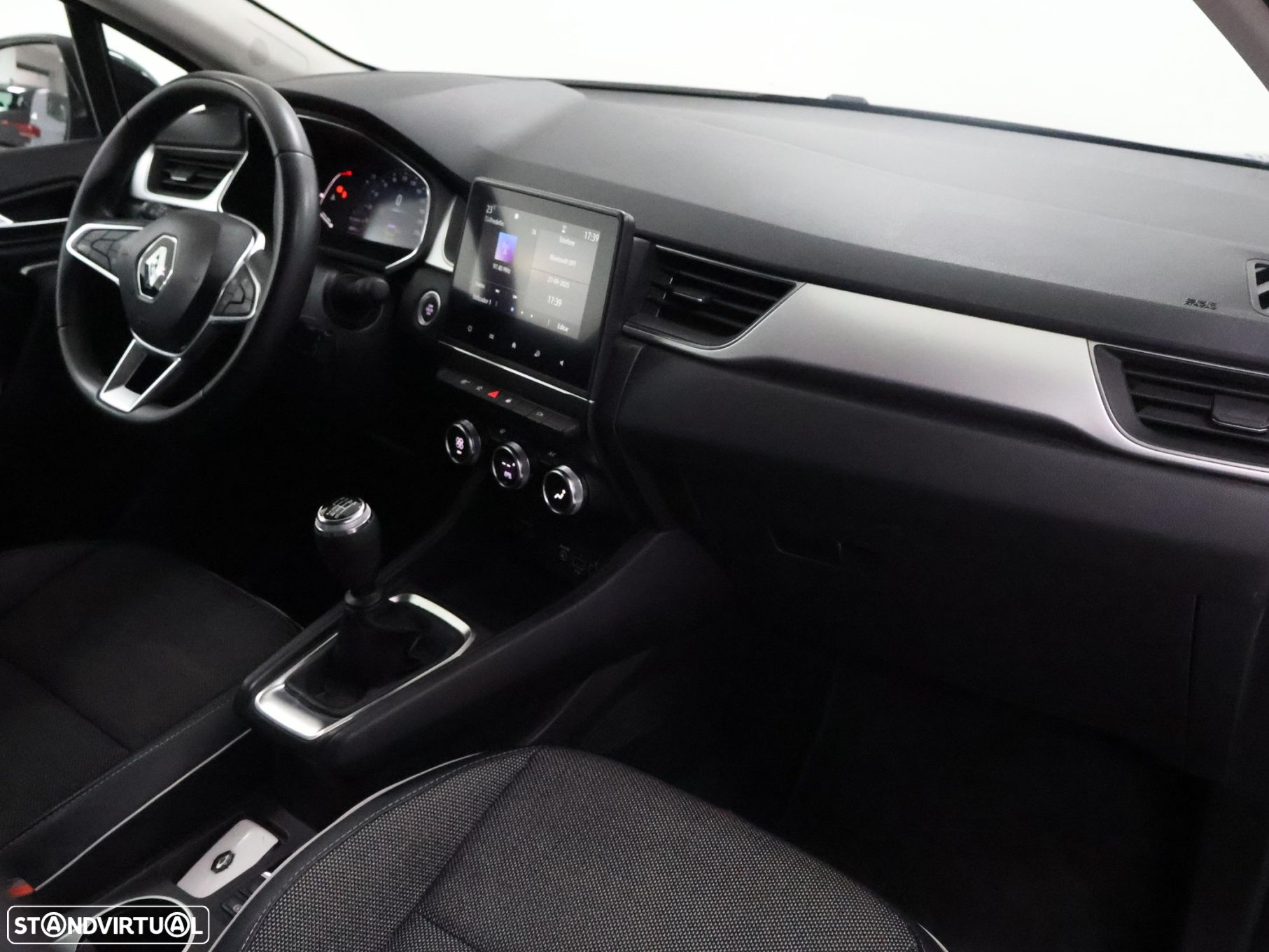 Renault Captur 1.0 TCe Exclusive - 4