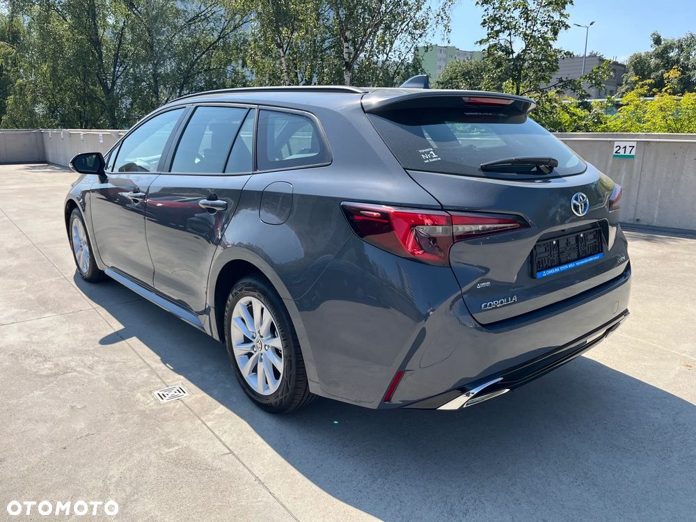 Toyota Corolla 1.8 Hybrid Comfort - 7