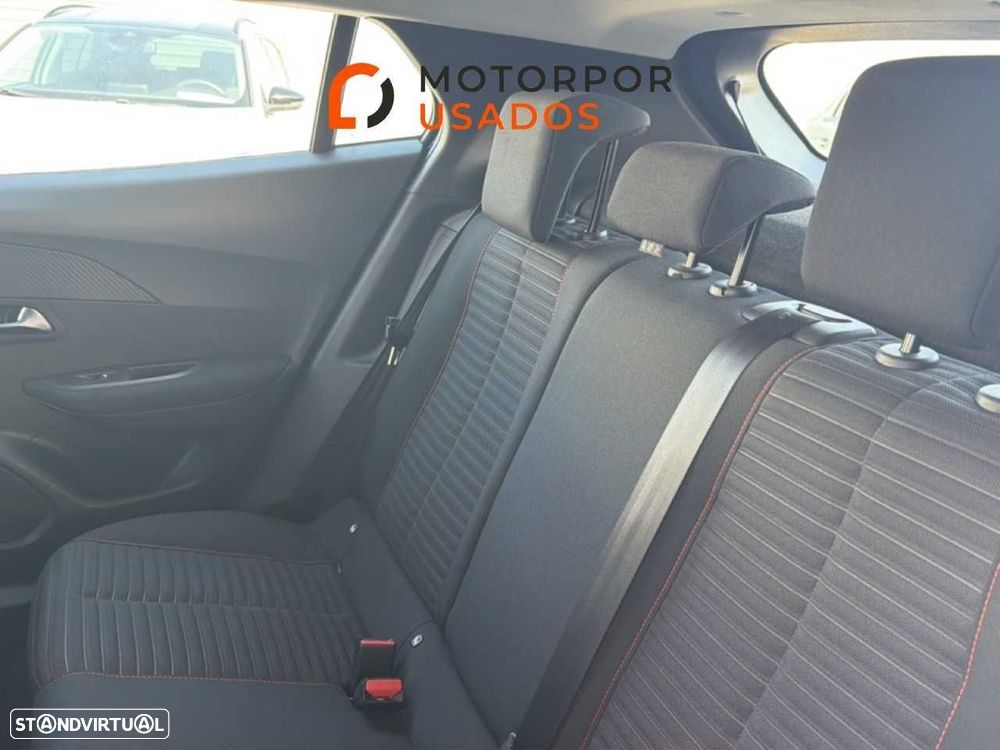 Peugeot e-2008 50 kWh Active Pack - 10