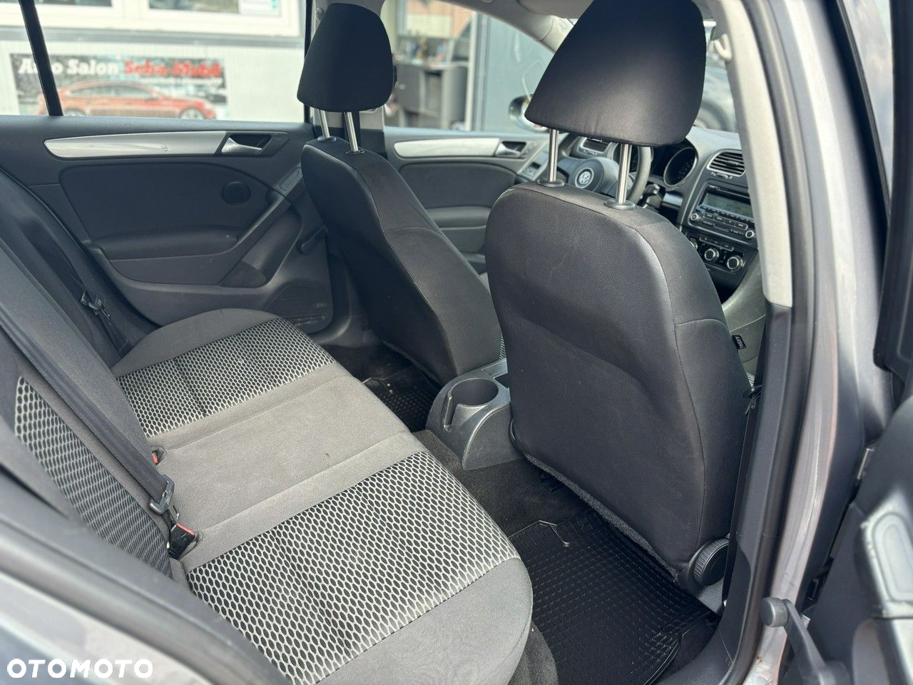 Volkswagen Golf - 22