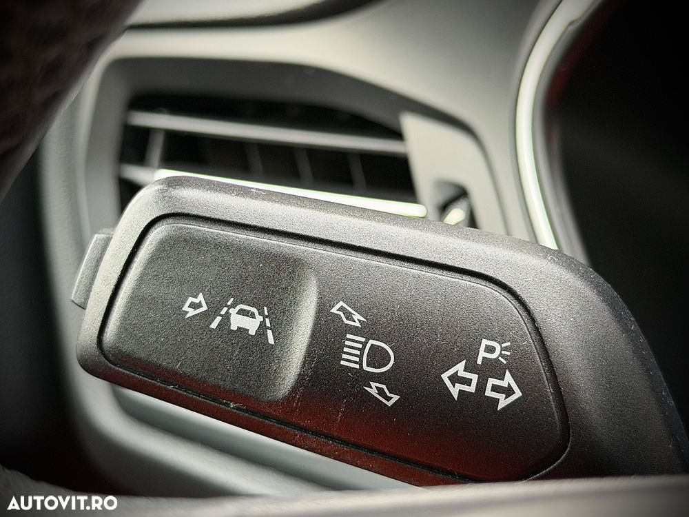 Ford Focus 1.0 EcoBoost Trend Edition - 26