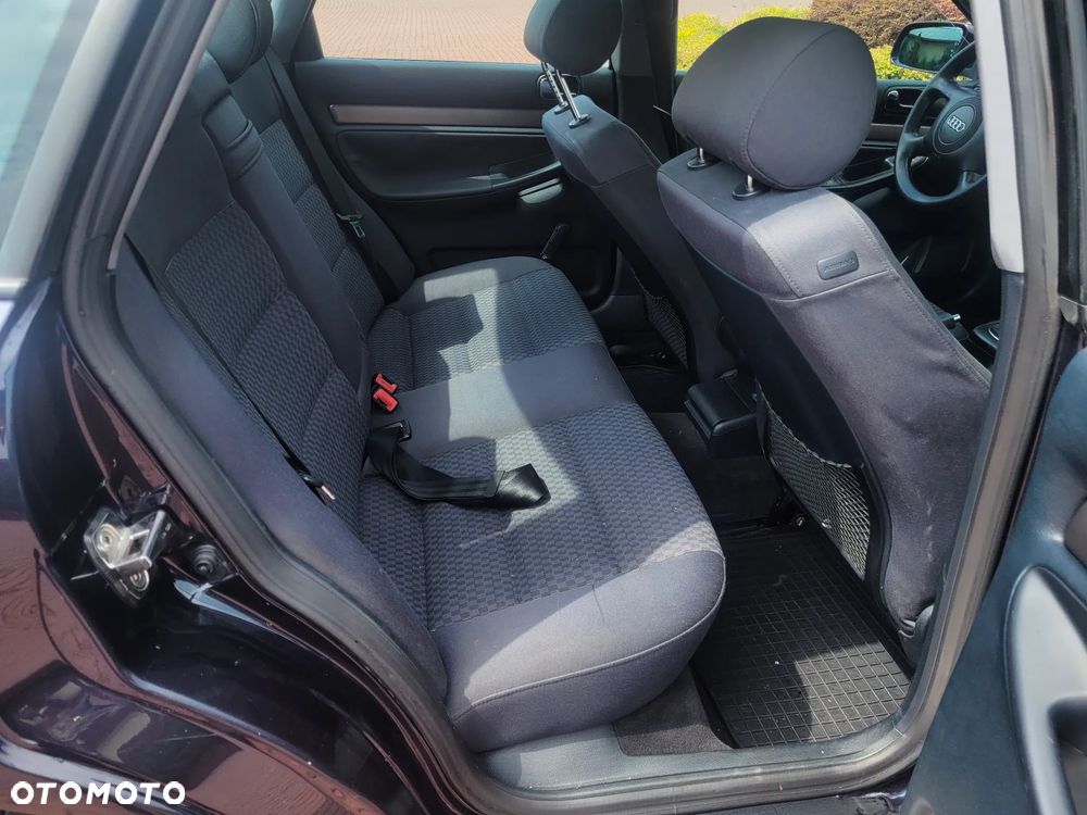 Audi A4 Limousine 1.6 - 10