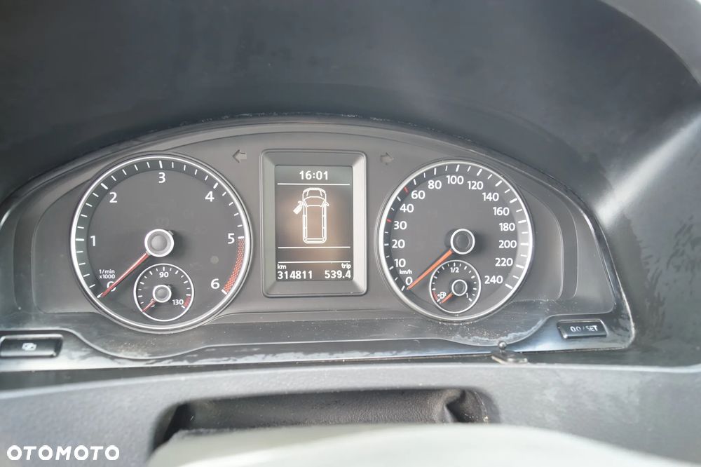 Volkswagen Caravelle - 22