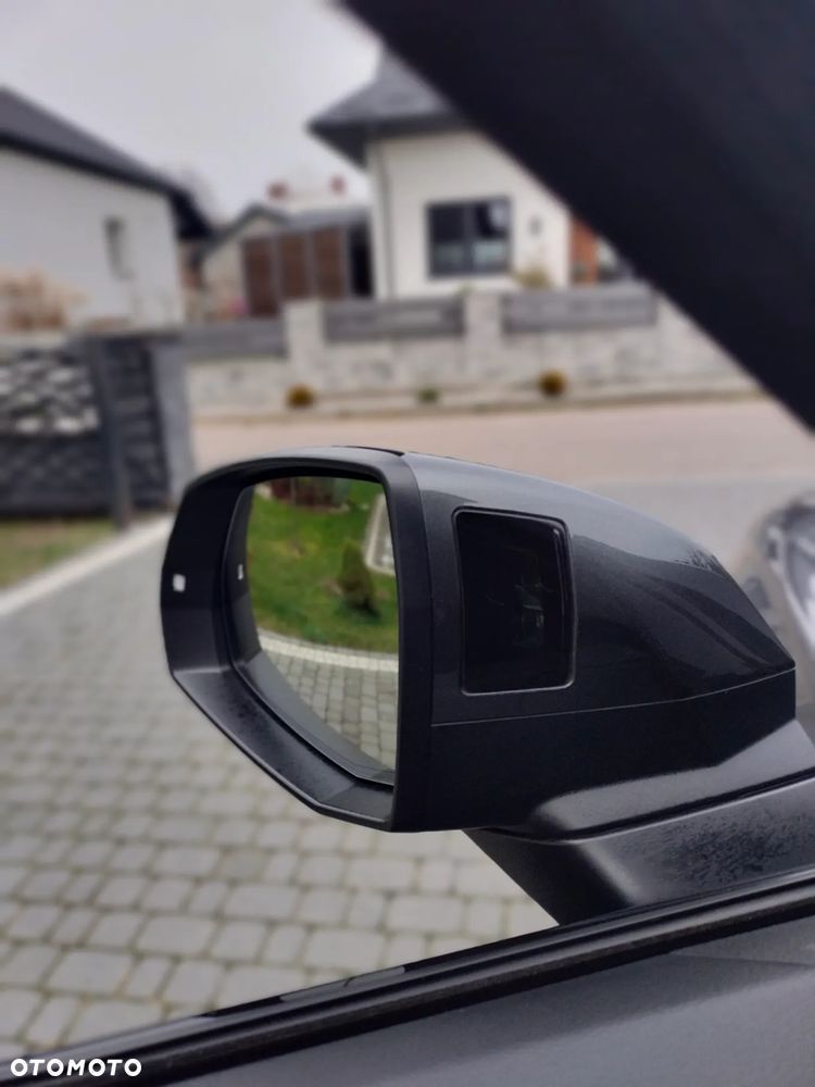 Audi Q5 40 TDI quattro S tronic S line business - 38