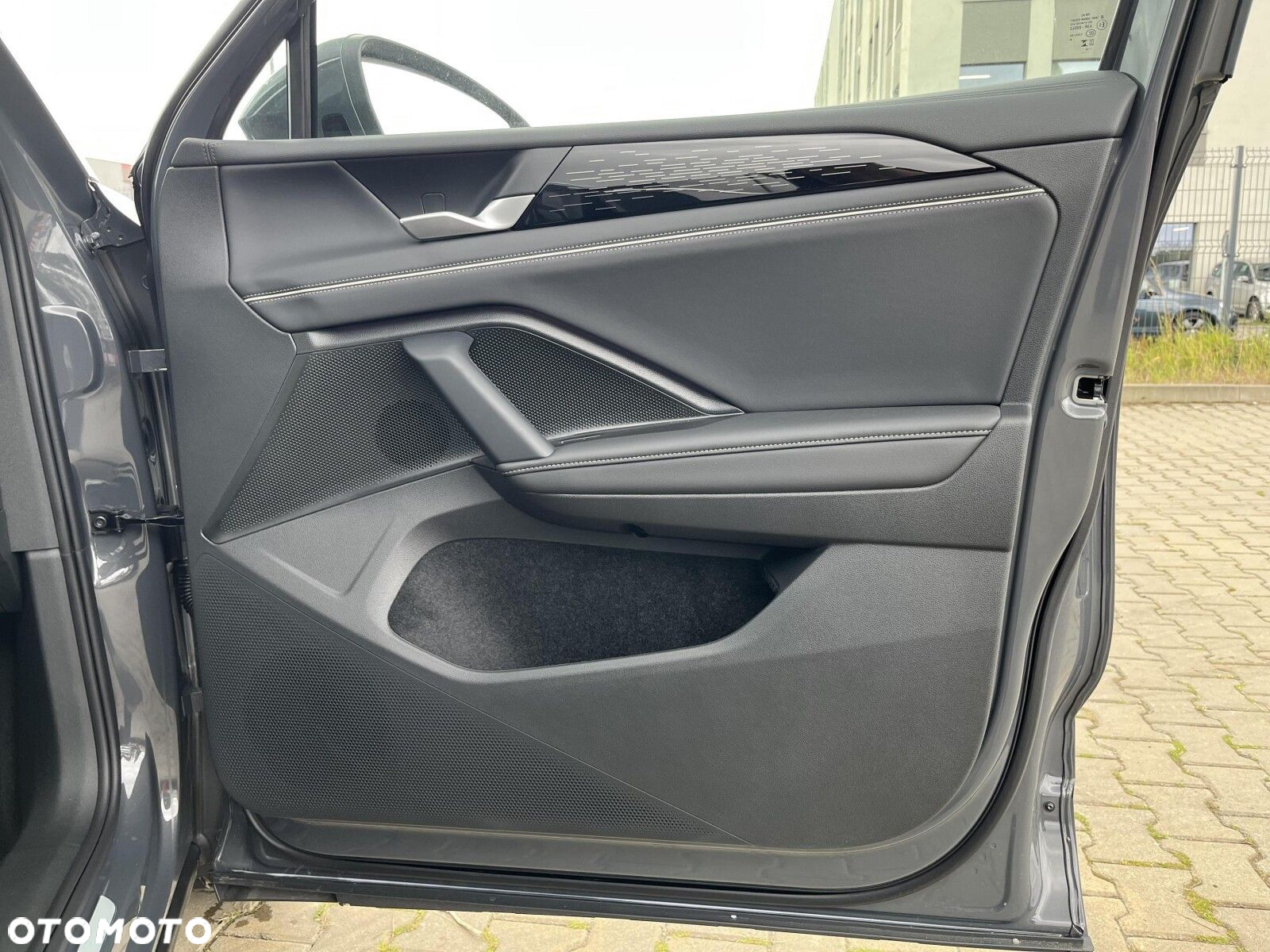 Volkswagen Tiguan - 13