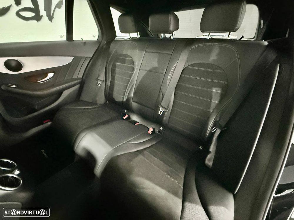 Mercedes-Benz C 180 d Station AMG Line - 32