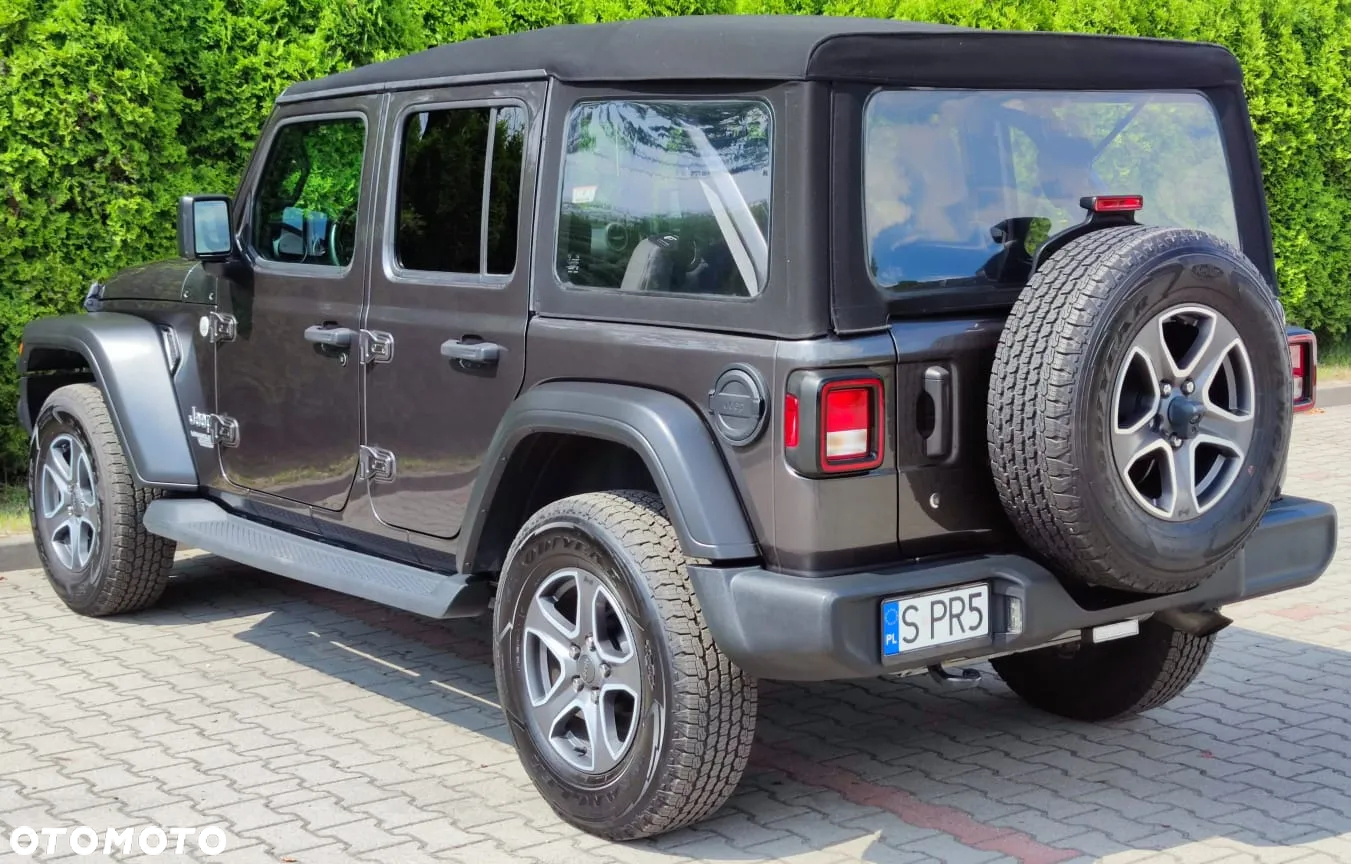 Jeep Wrangler Unlimited GME 2.0 Turbo Sahara - 6