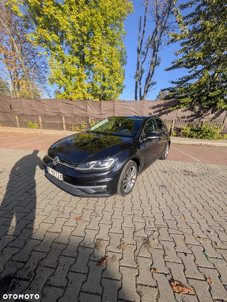 Volkswagen Golf - 1