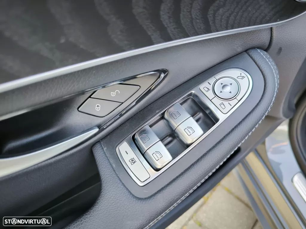Mercedes-Benz C 300 de AMG Line - 38