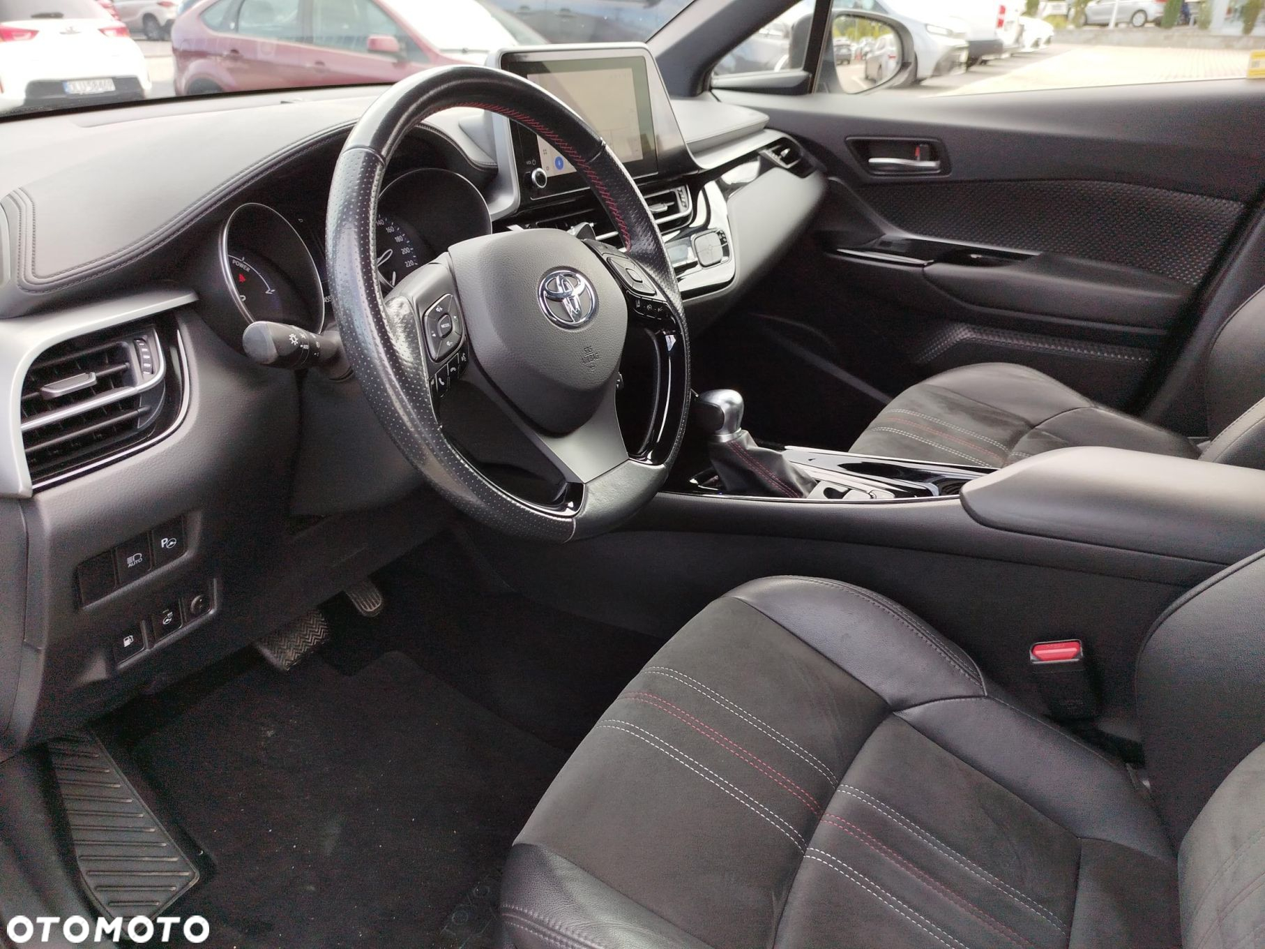 Toyota C-HR - 10