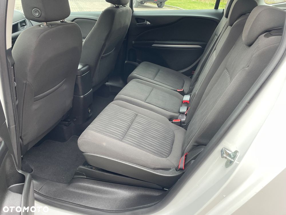 Opel Zafira - 8