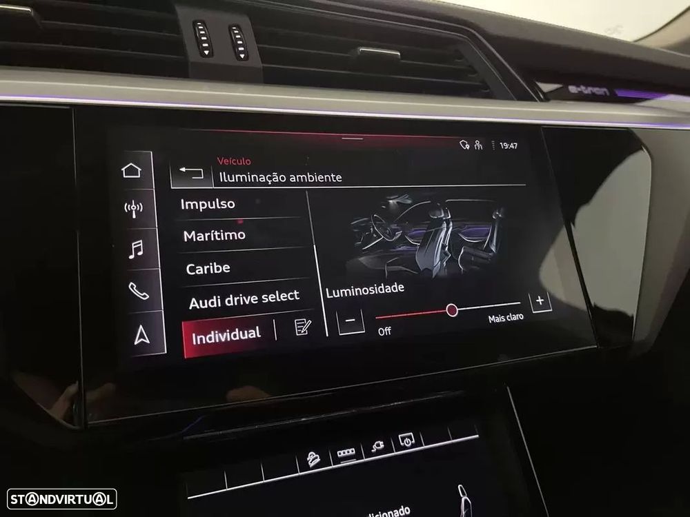 Audi Q8 e-Tron Sportback 50 quattro S line - 28