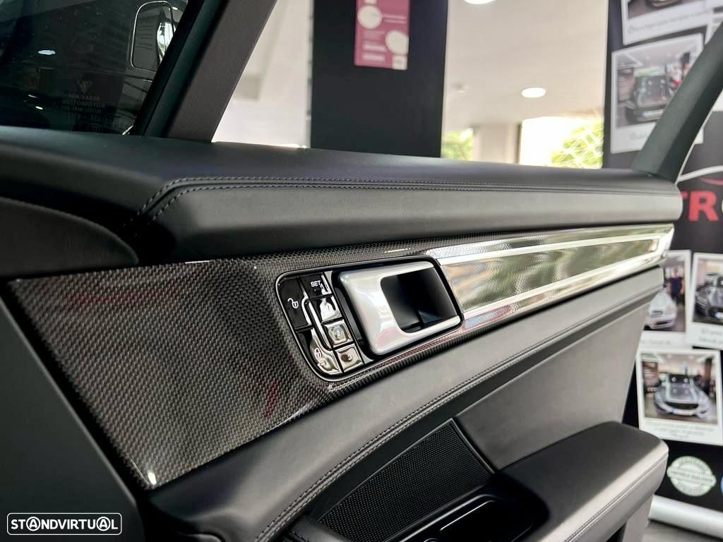 Porsche Panamera 4 S - 30