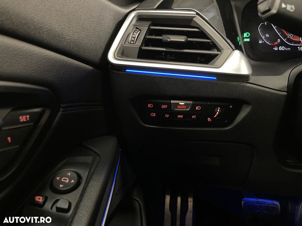 BMW Seria 3 330i AT M Sport - 31