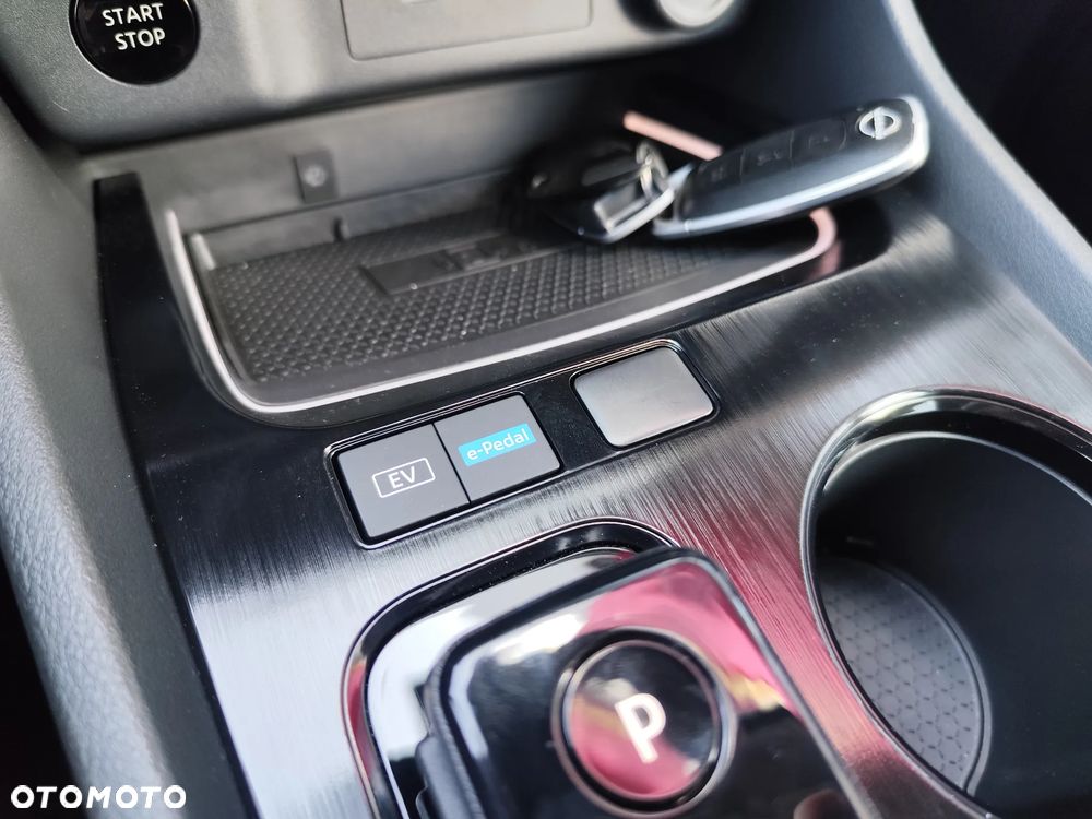 Nissan X-Trail 1.5 VC-T e-POWER N-Connecta e-4ORCE 7os - 21