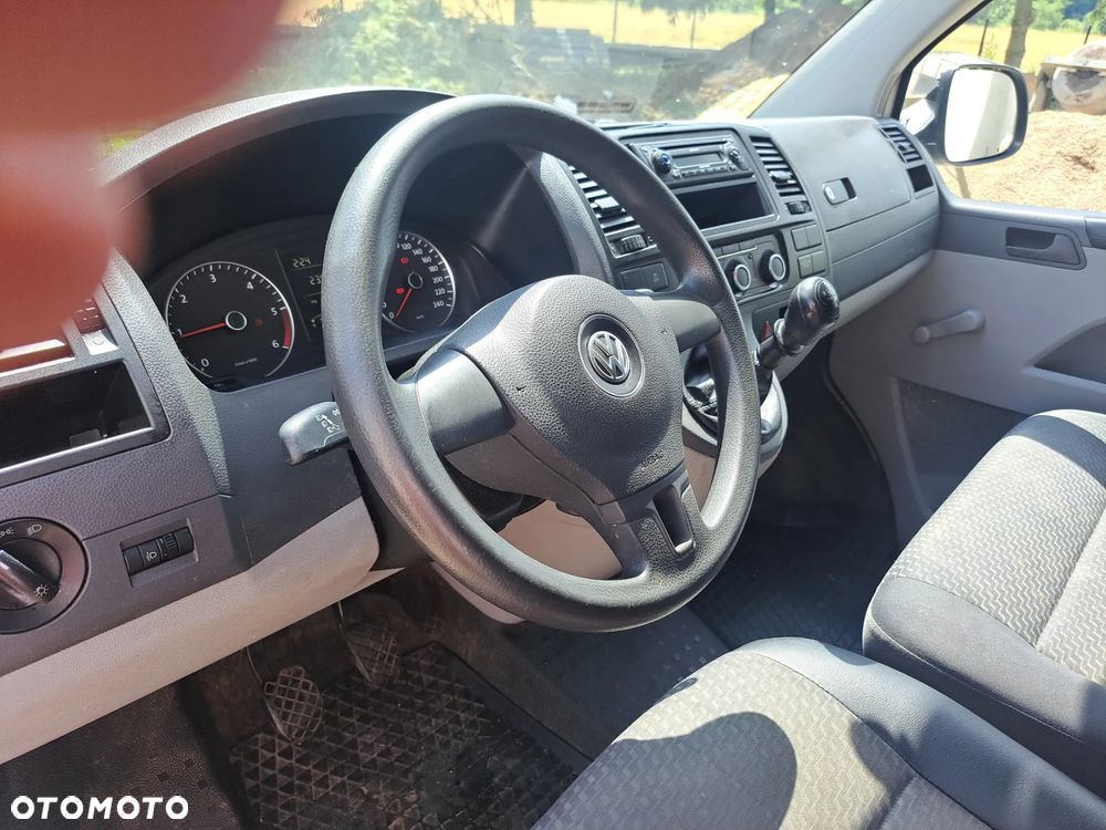 Volkswagen Transporter - 9