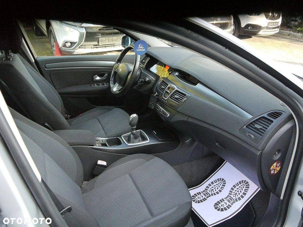 Renault Laguna 2.0 Authentique - 24