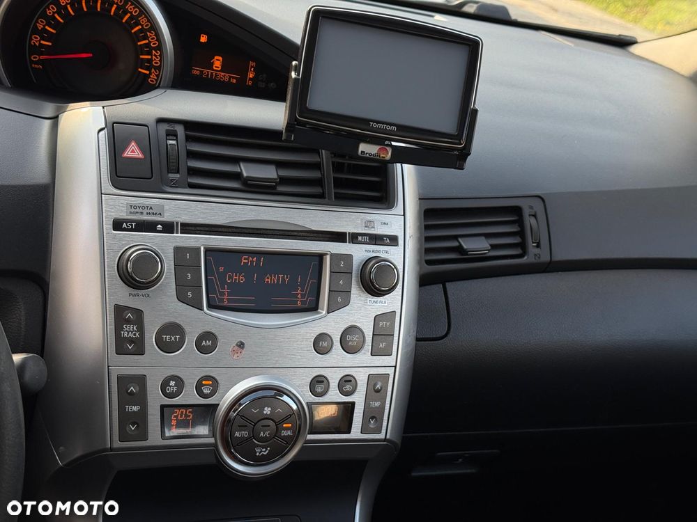 Toyota Verso 1.8 5-Sitzer Skyview Edition - 10