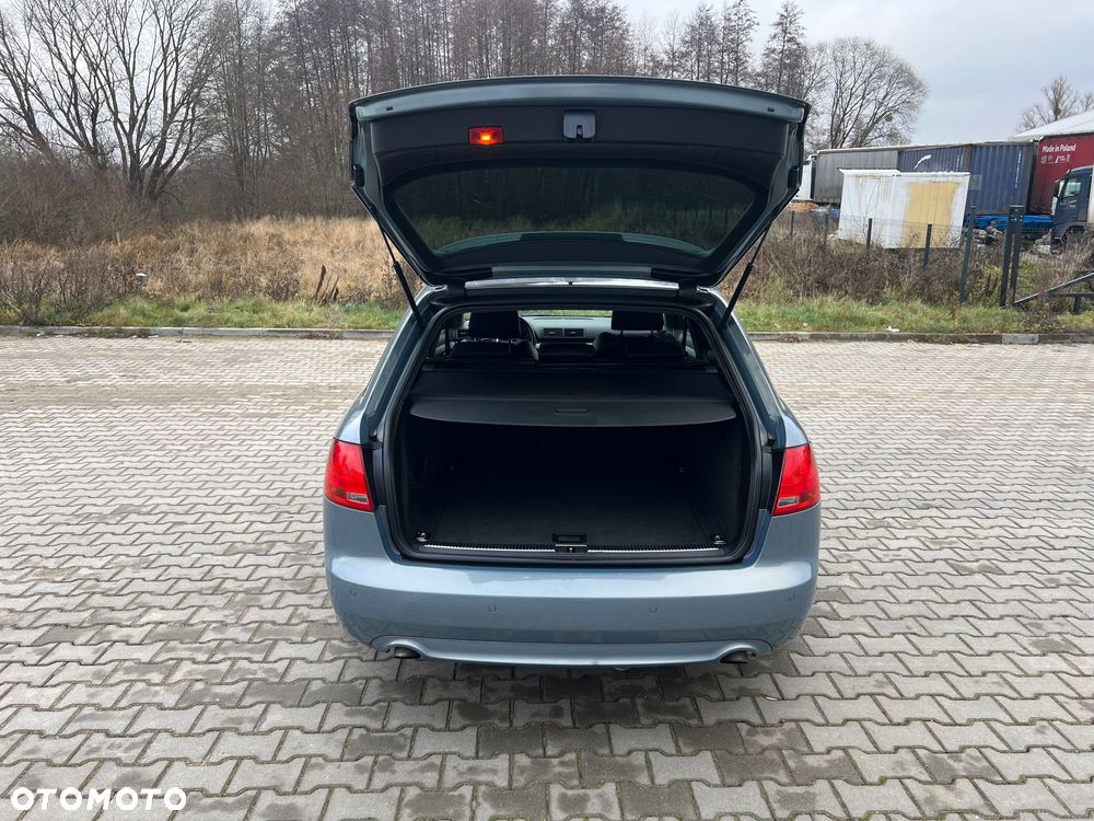 Audi A4 Avant 2.0 TDI DPF - 27