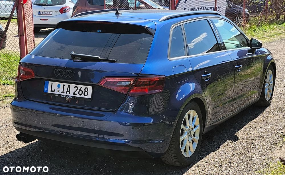 Audi A3 Sportback 1.4 TFSI S tronic Attraction - 3