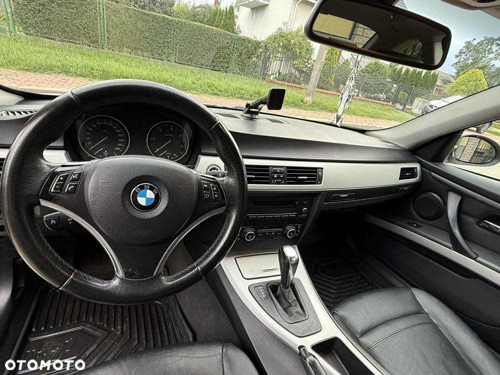 BMW Seria 3 330d - 12