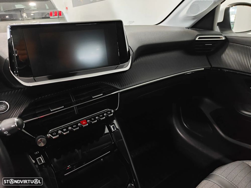 Peugeot 208 1.2 PureTech Allure EAT8 - 33