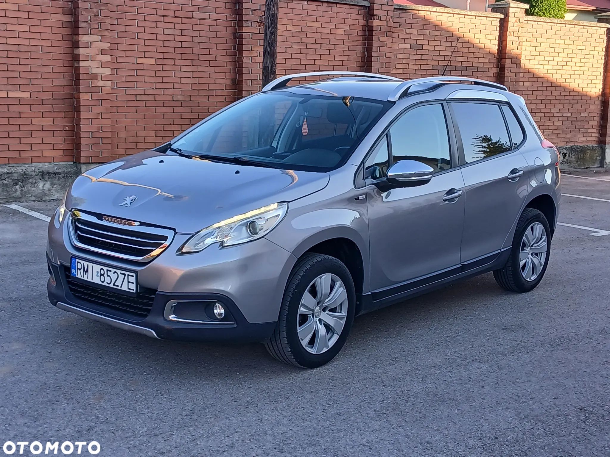 Peugeot 2008 - 1