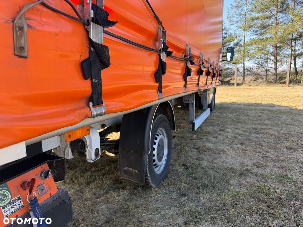 Mercedes-Benz Sprinter - 19