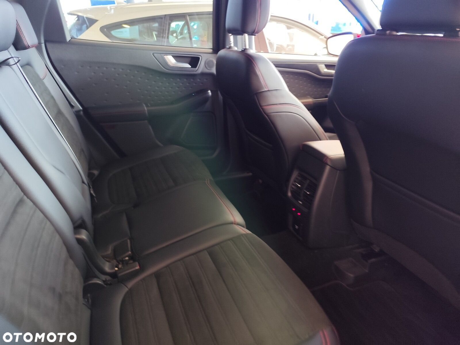 Ford Kuga - 17