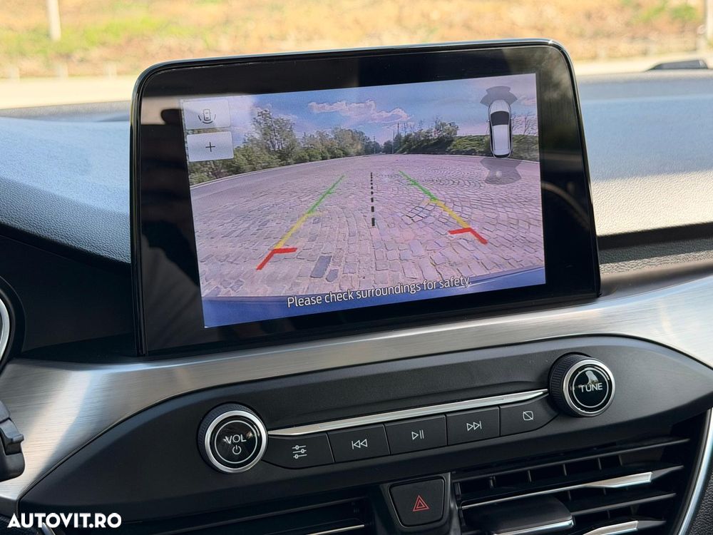 Ford Focus 2.0 EcoBlue Titanium - 26