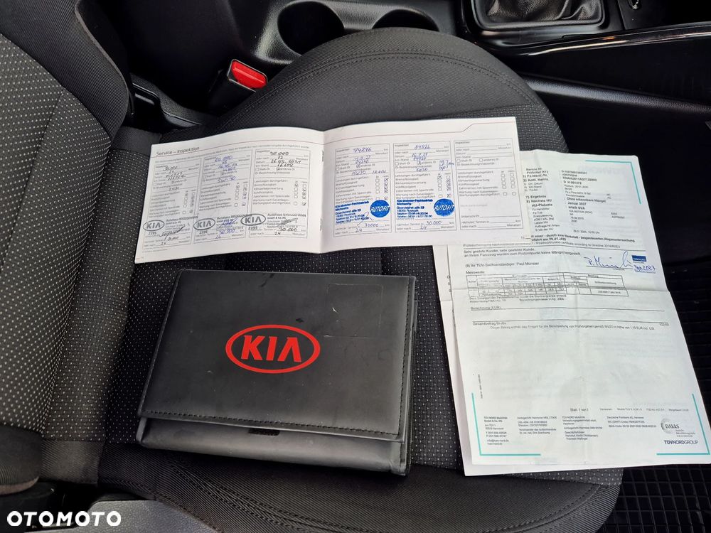 Kia Carens 1.6 GDI Fifa World Cup Edition - 9