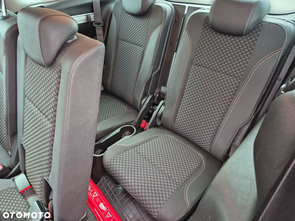 Opel Zafira - 15