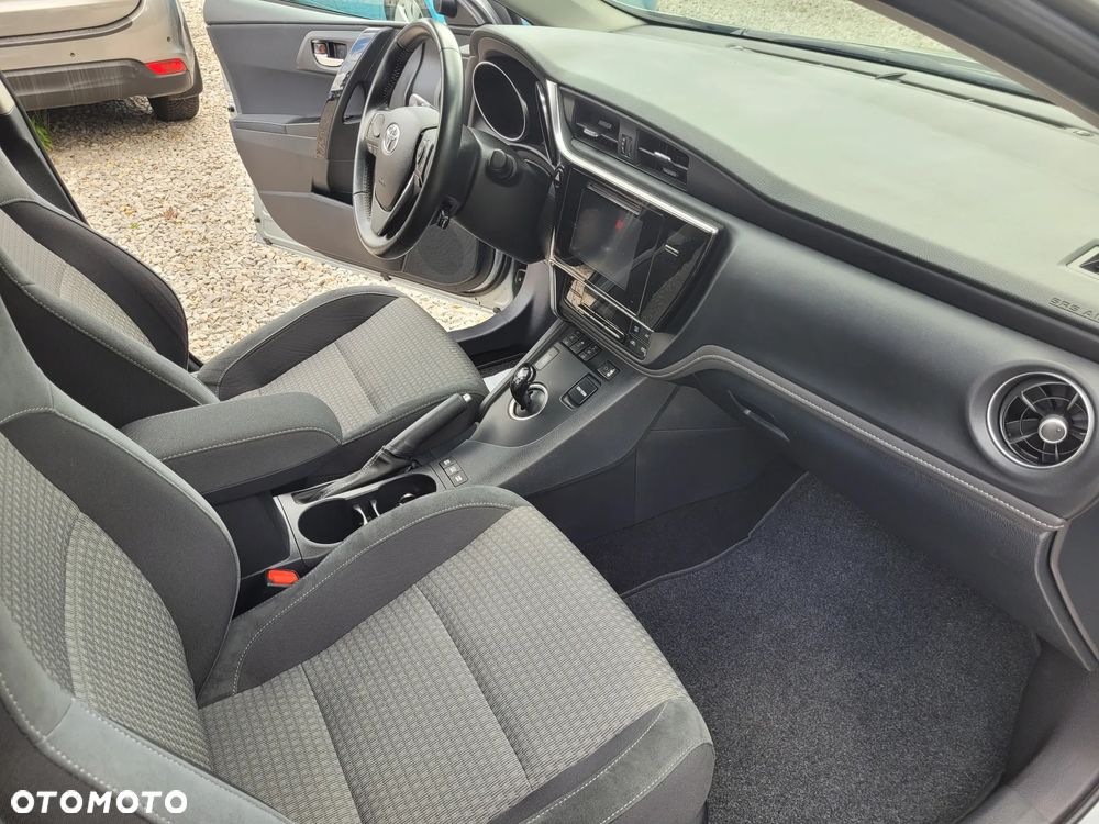 Toyota Auris - 19
