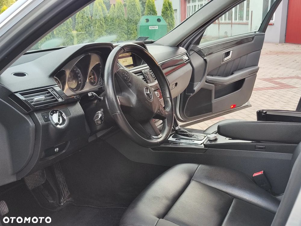 Mercedes-Benz Klasa E 200 CDI DPF BlueEFFICIENCY Automatik Avantgarde - 17