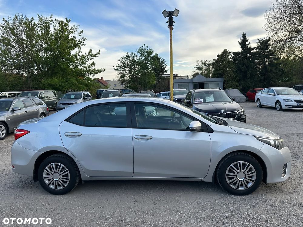 Toyota Corolla - 8