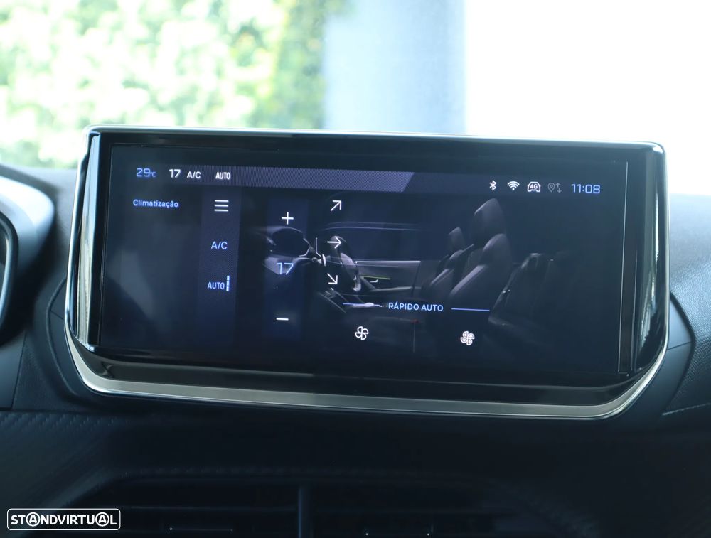 Peugeot 2008 1.2 Hybrid Allure e-DCS6 - 41