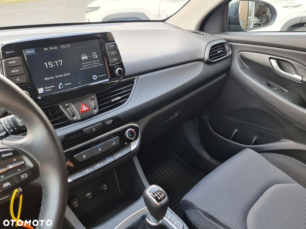 Hyundai i30 1.5 T-GDI 48V Modern - 16
