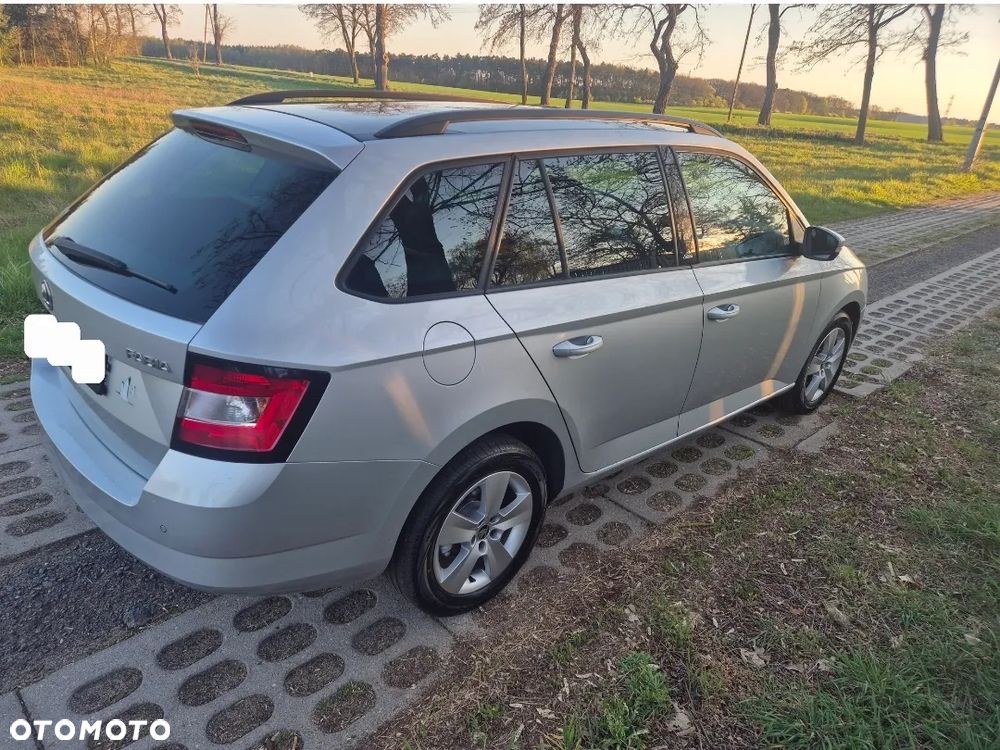 Skoda Fabia 1.0 Ambition - 4