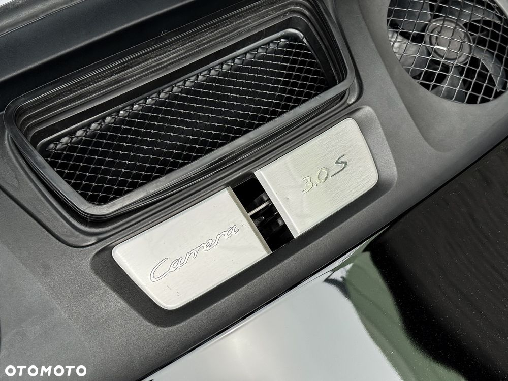 Porsche 911 Carrera 4S PDK - 16