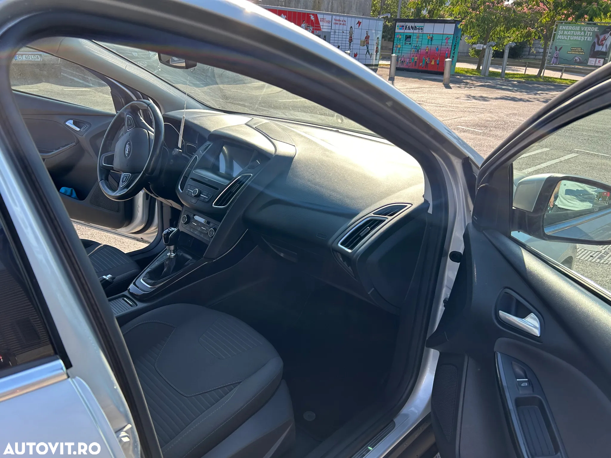 Ford Focus 1.0 EcoBoost Titanium - 10