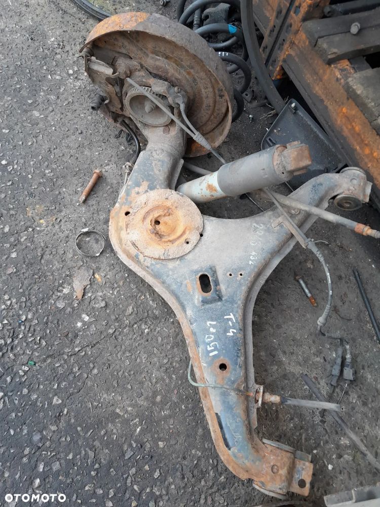 Wahacz tył lewy VW T4 2.5 TDI 150 KM - 1