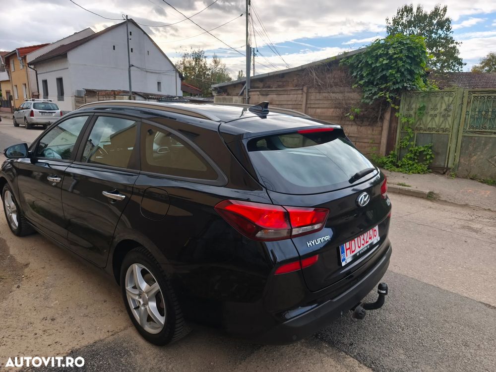 Hyundai i30 Kombi 1.6 CRDI Premium - 5