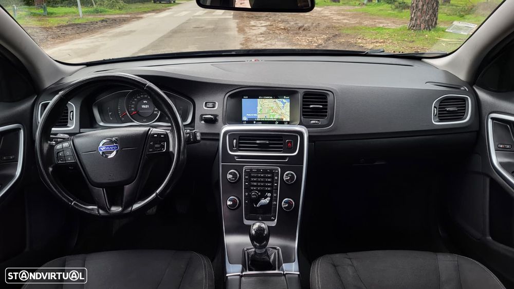 Volvo V60 D2 - 10
